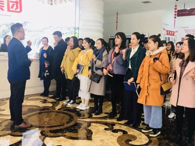 熱烈歡迎丨昌禾商學(xué)院，柔然彩虹隊(duì)光臨寧夏昌禾裝飾參觀學(xué)習(xí)！